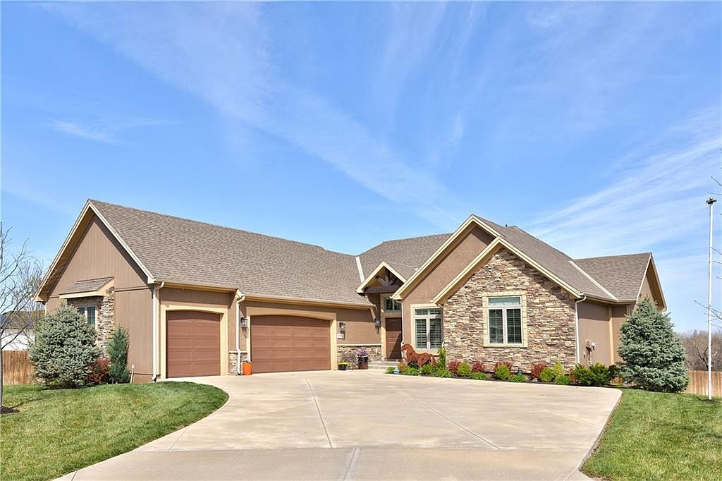 17118 W 197th Ter, Spring Hill, KS 66083 | Zillow