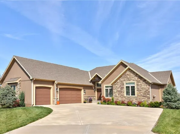 17118 W 197th Ter, Spring Hill, KS 66083