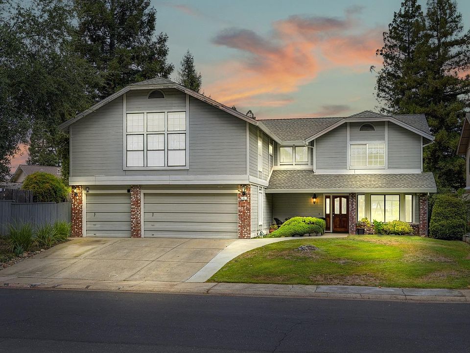 1st image of 404 Community Dr