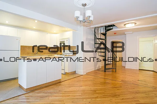Rented by Realty Lab LLC | media 81
