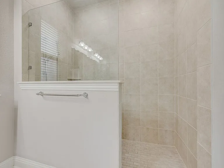 1127 Piedmont Ln — Photo 17