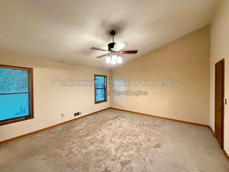 3936 Carriage Gate Dr — Photo 16