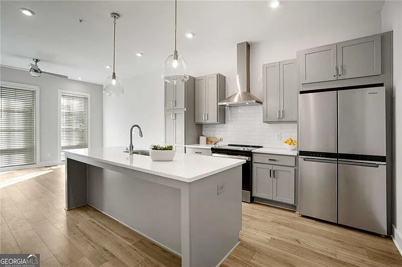 1293 Longreen Ter NW #4