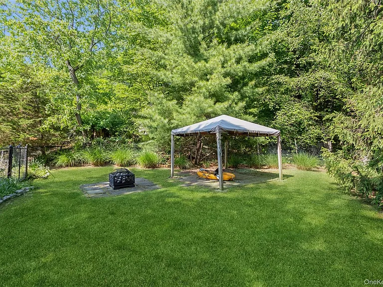 9 Marlene Ct — Photo 29