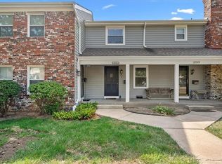 6751 N Askew Cir, Kansas City, MO 64119