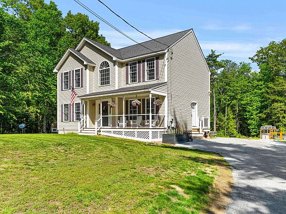 3rd image of 28 Rossdale Lane