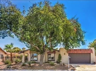 6401 Waterthrush Way, Las Vegas, NV 89103