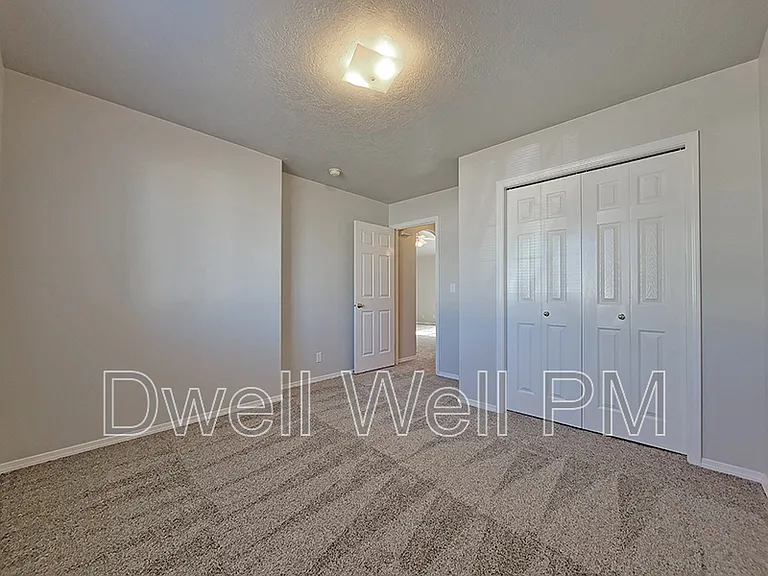 2903 E Ohio Ave — Photo 9