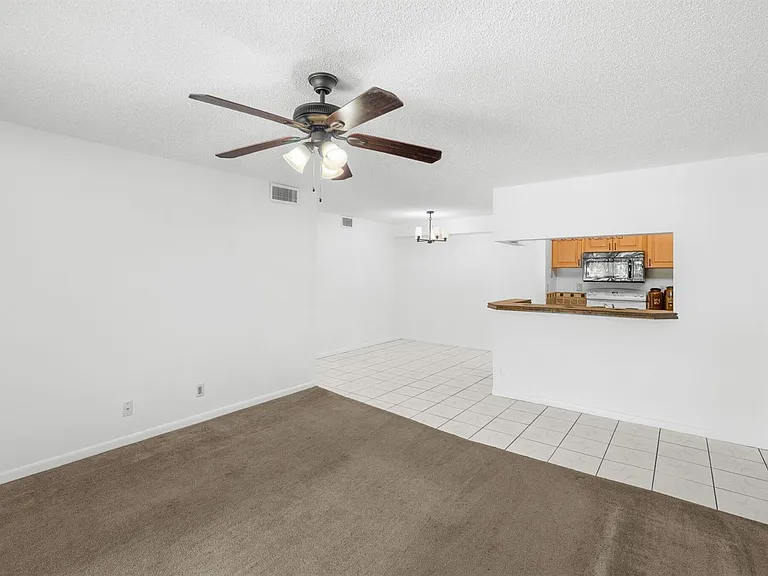 2506 SE Anchorage Cv #2 — Photo 6