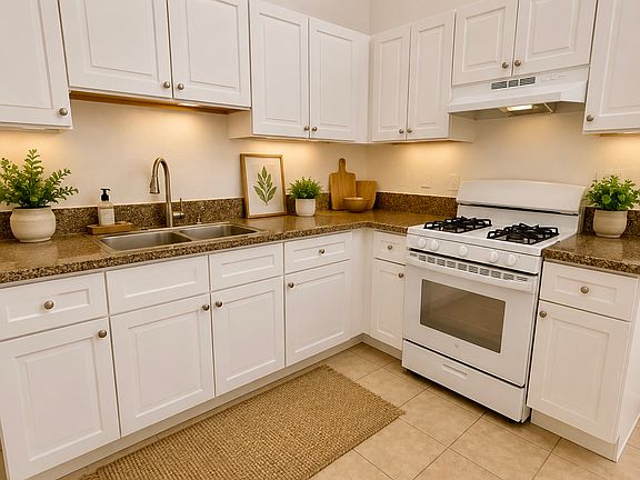 3rd image of 6859 Laurel Canyon Blvd APT 205