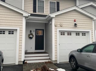 74 Cox St APT 11, Hudson, MA 01749