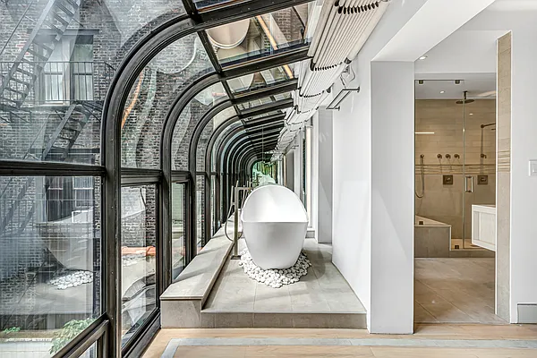 Rented by Christie's International Real Estate Group, LLC | media 29