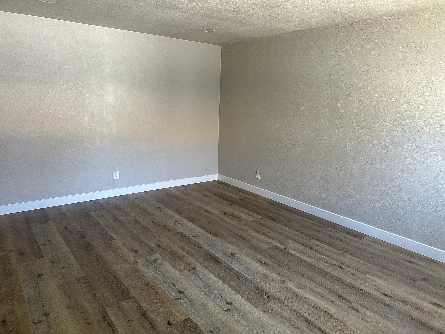 2 bed, 778 sqft, $2,200 — Photo 2