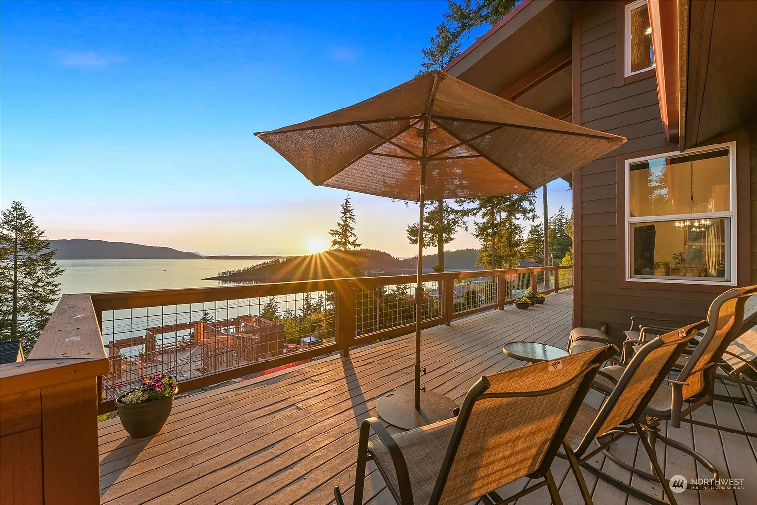 1306 Chuckanut Drive photo 1