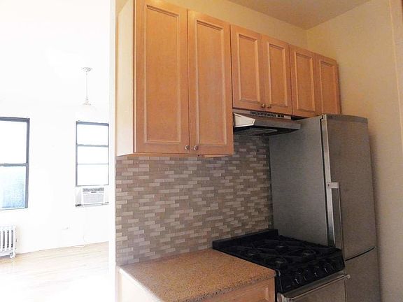 5th image of 333 W 19th St APT 3E