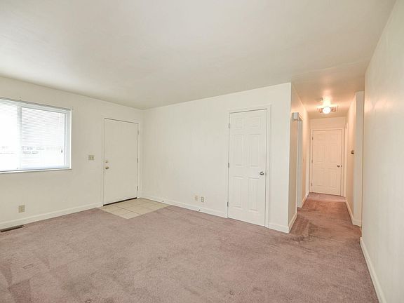 5th image of 2400 Windage Dr #4F