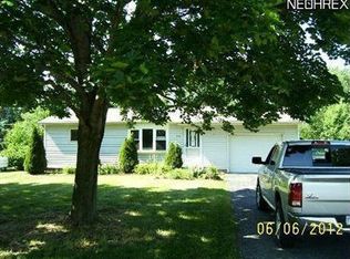 334 Meadows Dr, Painesville, OH 44077