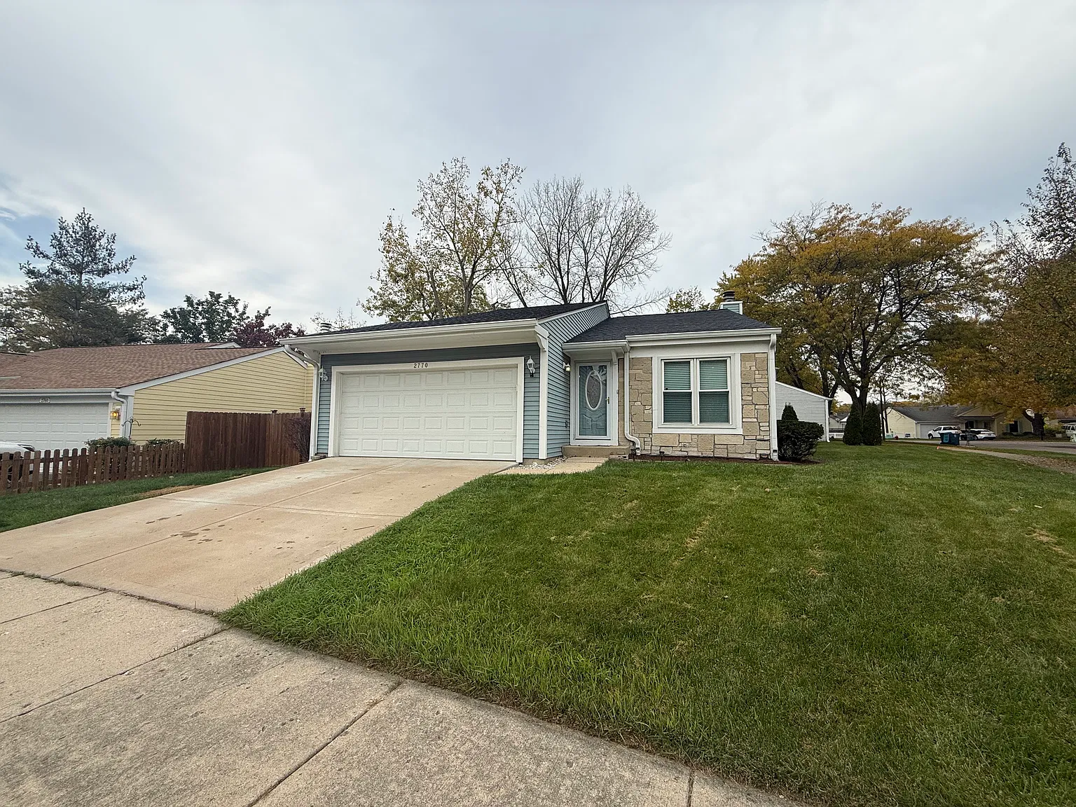3 bed, 1600 sqft, $3,000 — Photo 1