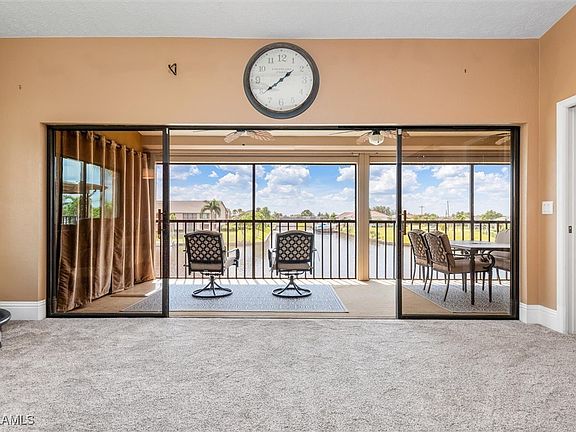 3rd image of 3714 SE 12th Ave #201