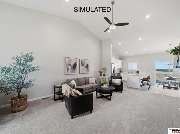 1006 Sand Dunes Rd, Lincoln, NE 68523