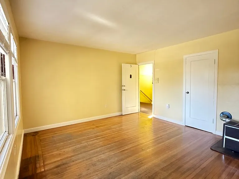 1215 Park Street — Photo 6