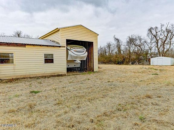 4th image of 427 Kidder Rd