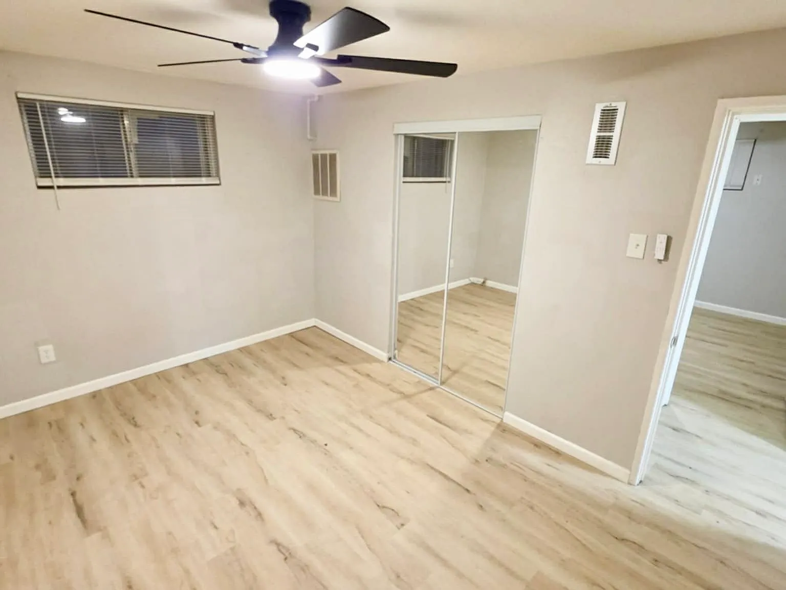 Bellevue Park Apartments — Photo 4