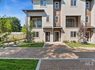 1727 S Rock View Ln, Boise, ID 83705