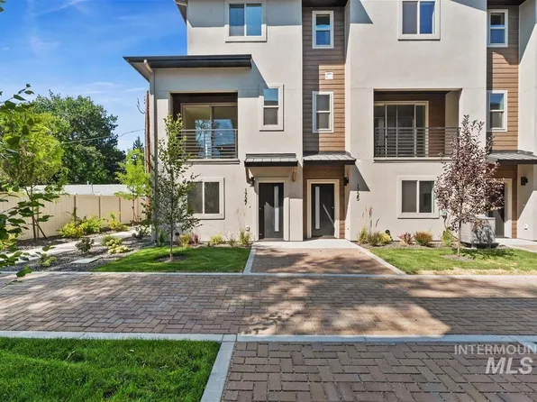 1727 S Rock View Ln, Boise, ID 83705