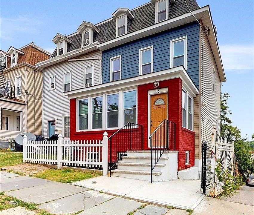 1st image of 18 Vineyard Ave