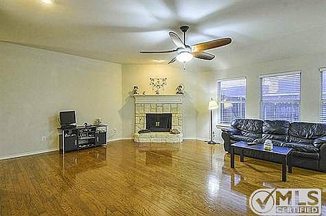 2nd image of 2200 Del Mar Ct
