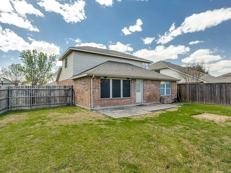 404 Oxford Dr — Photo 18