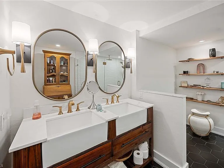 555 Park Shore Dr #B-408 — Photo 21