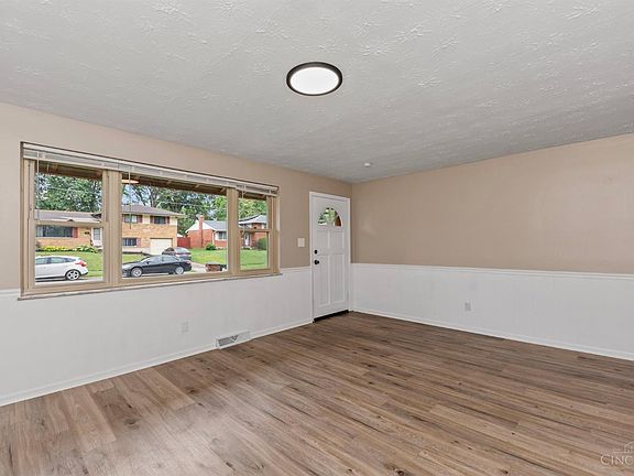 5th image of 3296 Harry Lee Ln
