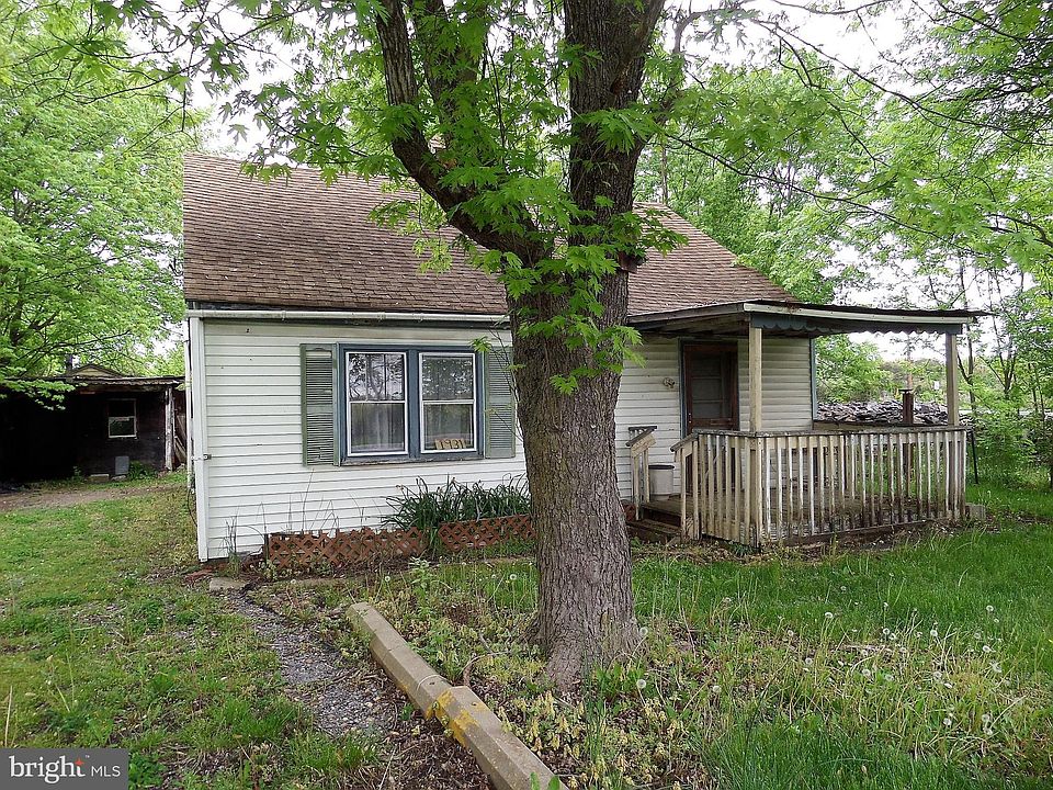 1931 Giles Mill Rd, Bunker Hill, WV 25413 Zillow