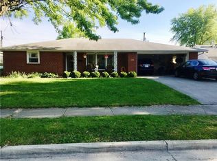 228 E 37th St, Anderson, IN 46013