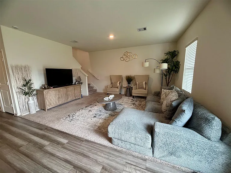 5915 Grantgrala Dr — Photo 8