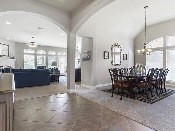 5th image of 28807 Pine Grove Ct