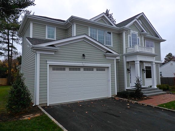 2nd image of 29 Lilac Dr