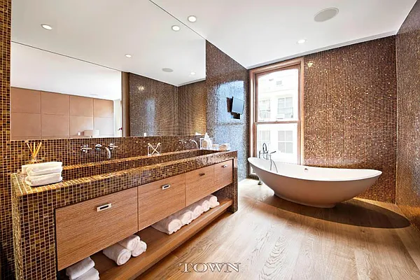 Sold by Town Residential | media 26