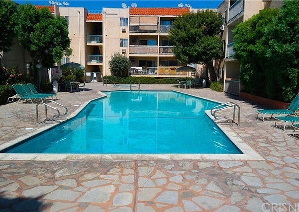1st image of 18307 Burbank Blvd Unit 331