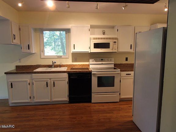 4th image of 2178 Eagle Blvd