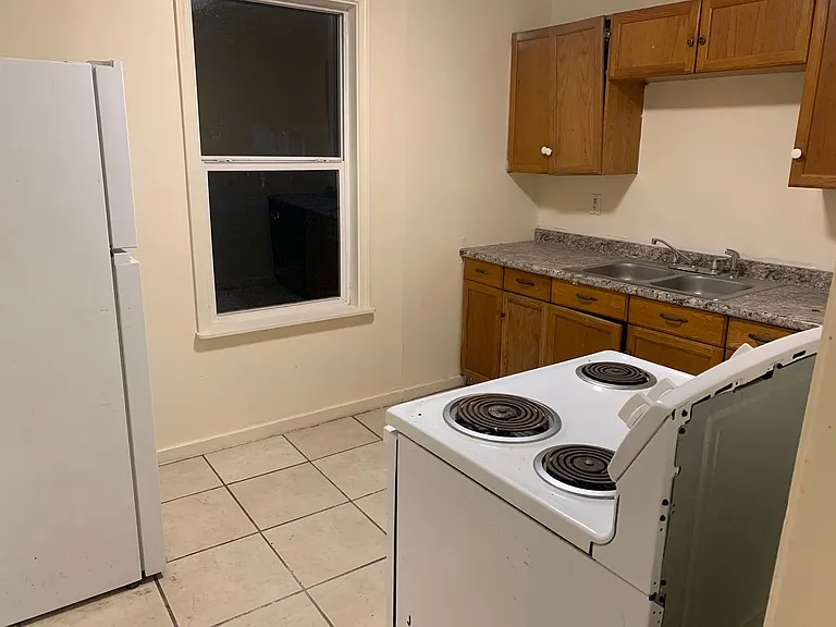 2855 Potter Dr — Photo 11