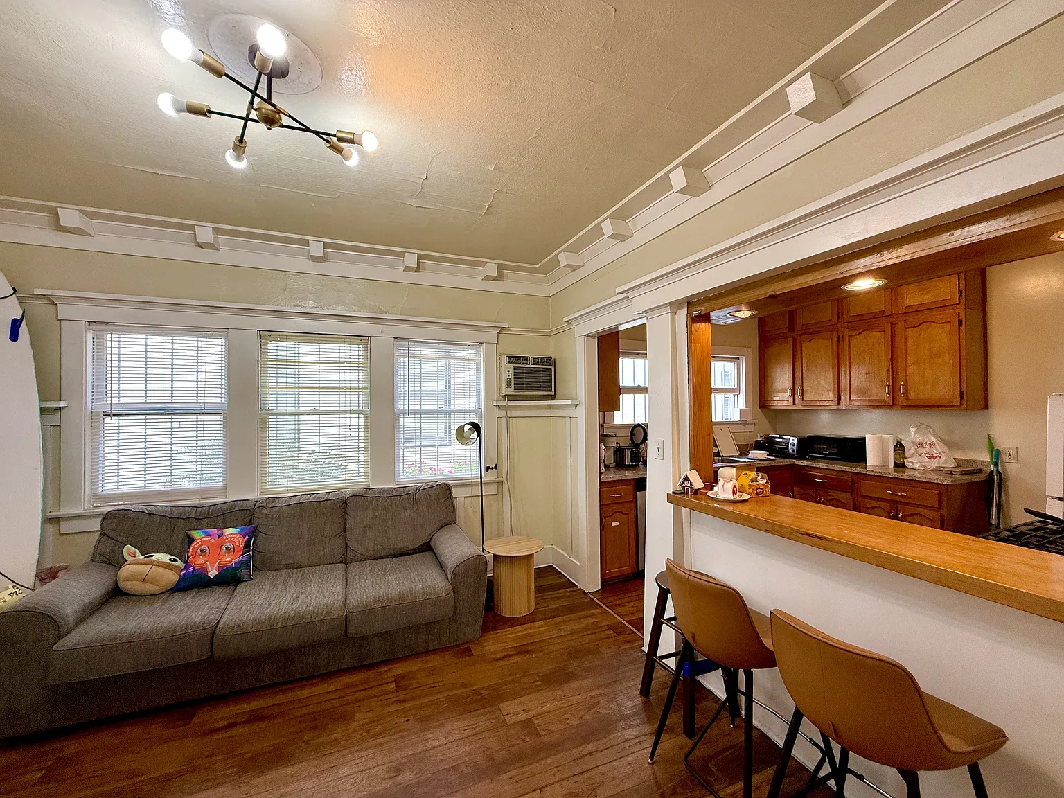 3 bed, 800 sqft, $4,525 — Photo 2