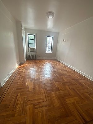 3rd image of 417 40th St APT A10