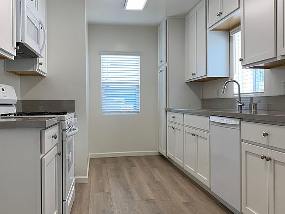 4th image of 1913 S Tremont St #1913