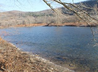 951 Winterdale Rd, Starlight, PA 18461