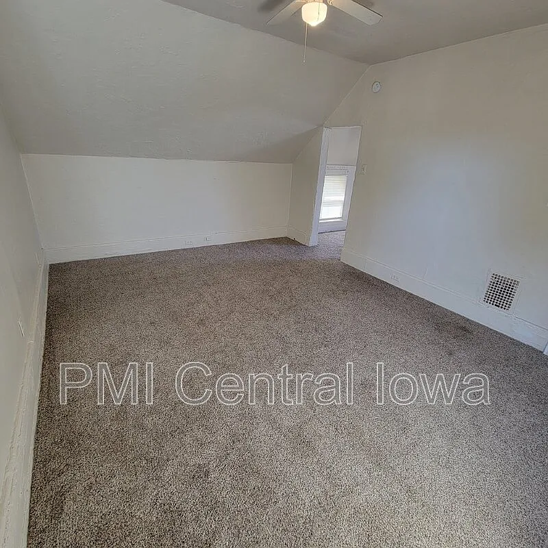 1 bed, 1.0 bath, 370 sqft, $655 — Photo 3