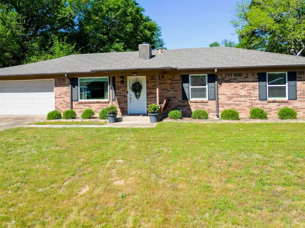 5921 Springbrook Dr, Tyler, TX 75707