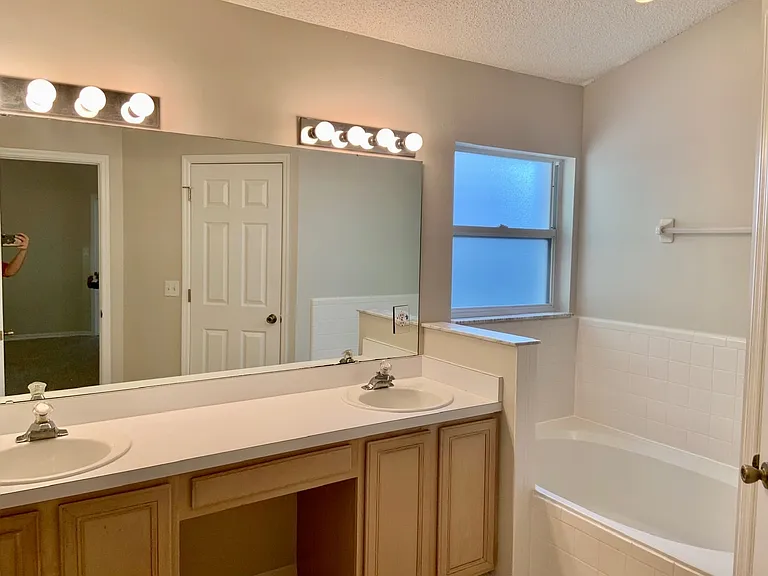 544 Tall Oaks Ter — Photo 13